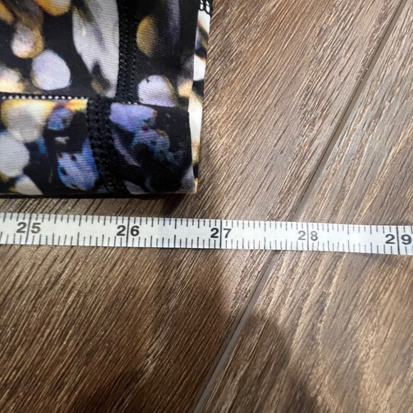 Lululemon Speed Up Tight 28" Full-On Luxtreme Metropolis Glow Size: 6 - Picture 9 of 14